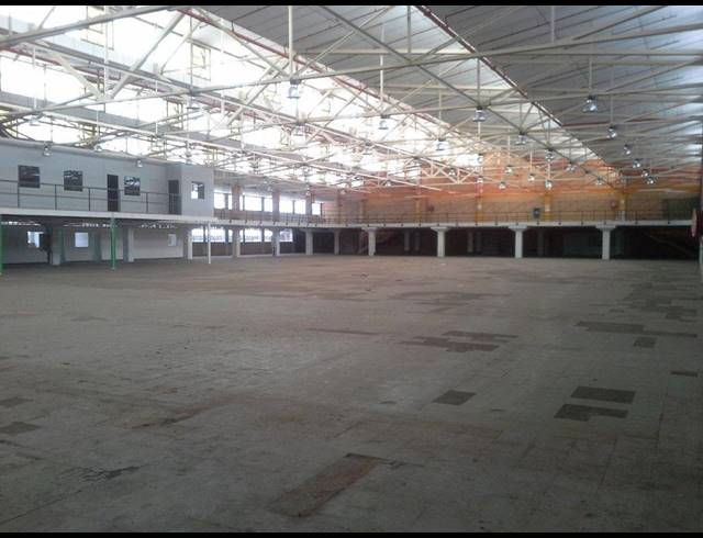 6,107M² FACTORY RENTED IN LANSDOWNE